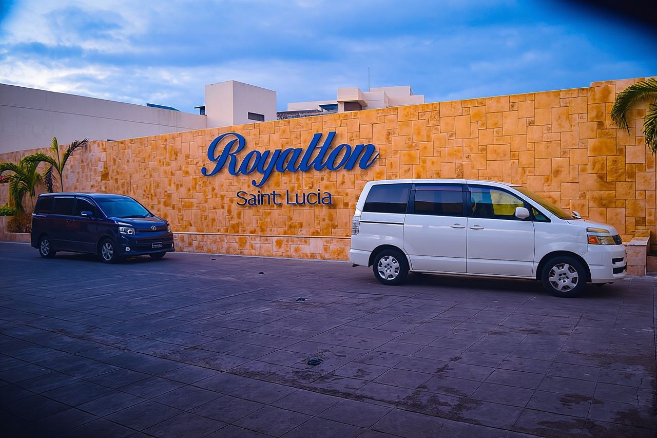 Traslado privado del aeropuerto de Santa Lucía al Royalton Resort