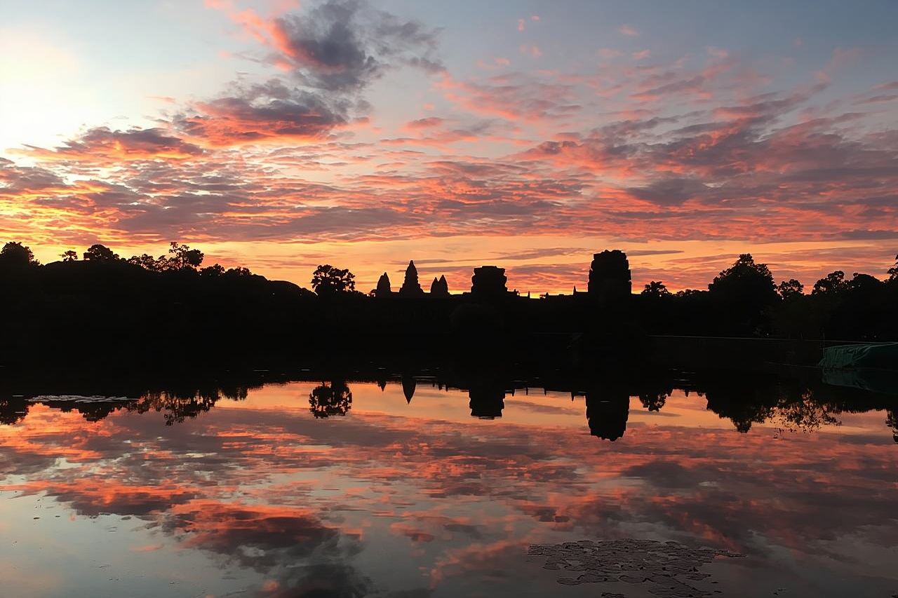 1 Day Discover Angkor Wat Sunrise Private Tour