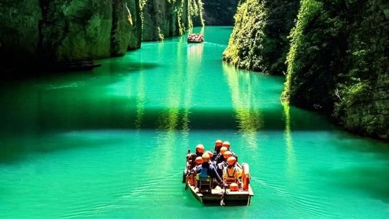 Kunming Shilin + Jiuxiang neue Route Tagesausflug mit Abholung innerhalb des zweiten Rings + Option für kleine Gruppe mit 15 Personen + echtes reines Vergnügen