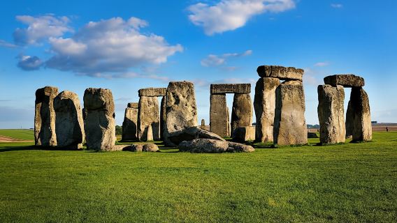 Stonehenge and Bath day trip from London with optional Roman Bath entry