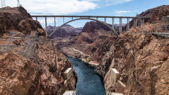 Ultimate Hoover Dam VIP tour with lunch from Las Vegas