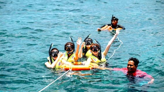Excursión de un día de esnórquel en Mantanani Islands con almuerzo (viaje organizado)