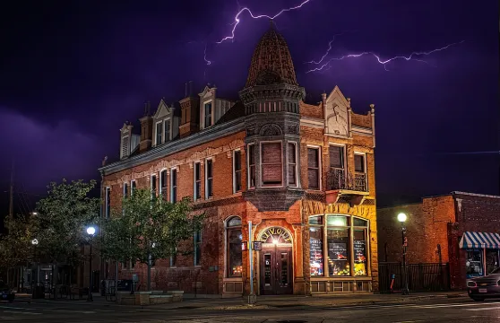 夏延幽靈之旅：白楊樹下的棺材