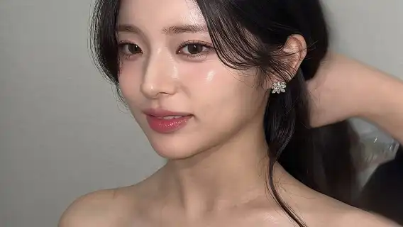 VOID Cheongdam Hair/Makeup Experience