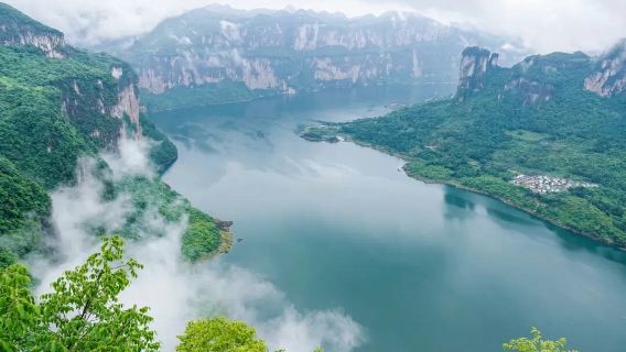 เมืองแห่งความเจริญ + หอศิลป์แม่น้ําอู๋เจียง (การล่องเรือระดับพรีเมียมที่ท่าเรือว่านจู๋)|ทัวร์ส่วนตัวกับไกด์นำเที่ยวที่พูดภาษาแม่