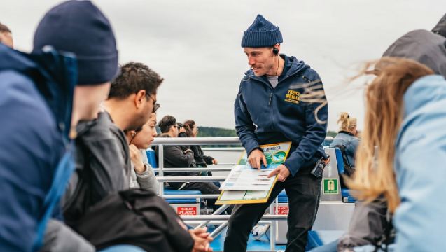 Vancouver: Whale & Wildlife Watching Tour with Free Photos