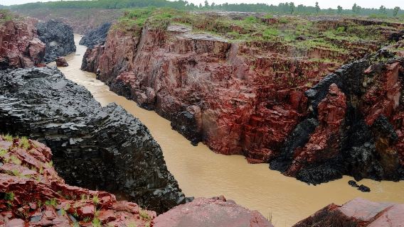 ทัวร์ 2 วัน ชมวัดคาจูราโฮและน้ำตกราเนห์ พร้อมตั๋วเครื่องบินจากเดลี