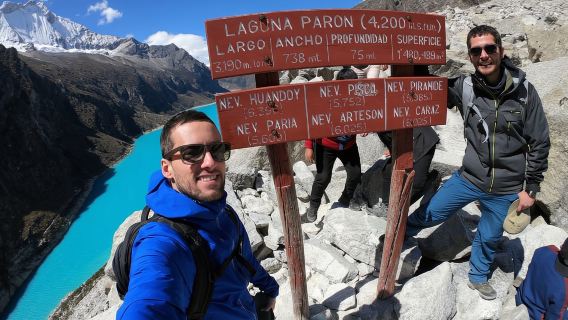 Mendaki di Parón: Rute yang Tidak Dapat Dilewatkan dari Huaraz