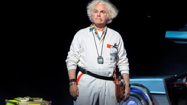 ลอนดอน: ละครเพลง Back to the Future พร้อมอาหาร 2 คอร์สก่อนการแสดง