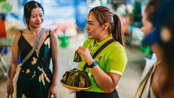 曼谷：嘟嘟車午夜美食之旅