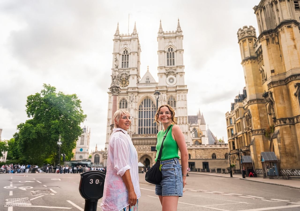 London: Westminster Abbey, Tower of London and Boat Tour