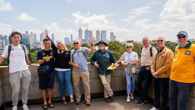 Melbourne: City Highlights Group Tour by Bus
