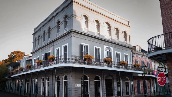 นิวออร์ลีนส์: การเดินเที่ยวผับที่เต็มไปด้วยอาชญากรรม