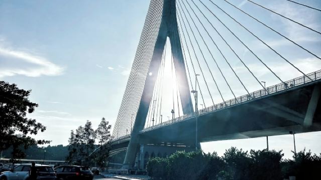 汶萊手工藝品與科技市區煙火之旅