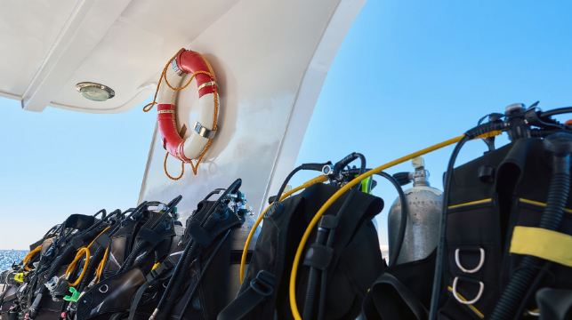 泰國布吉皇帝島+小皇帝島體驗潛水水肺潛水1天【大小皇帝島｜新手0基礎深潛｜專業船潛｜中/英文專業教練】