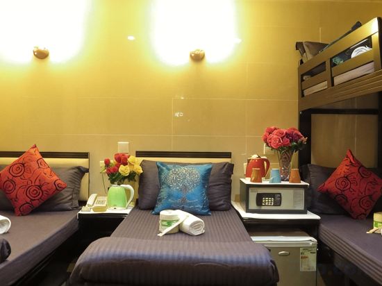 Germany Hostel Room Type - Single bed in 6 bed mixed dormitory