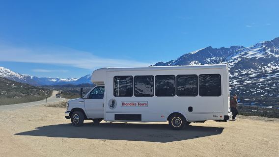 史凱威出發：白隘口山頂導覽巴士之旅