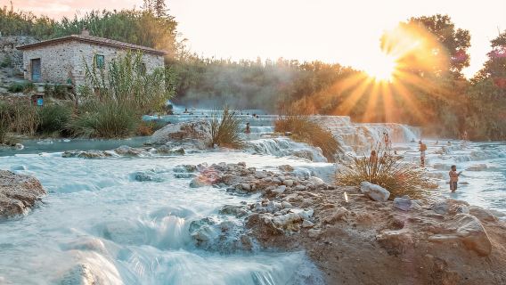 Von Lucca: Ausflug zu den Thermalbädern von Saturnia