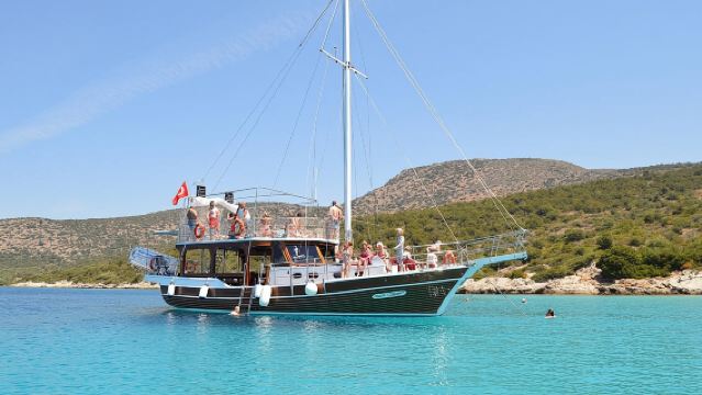 Bodrum Daily Boat Trip / Orak or Black Island