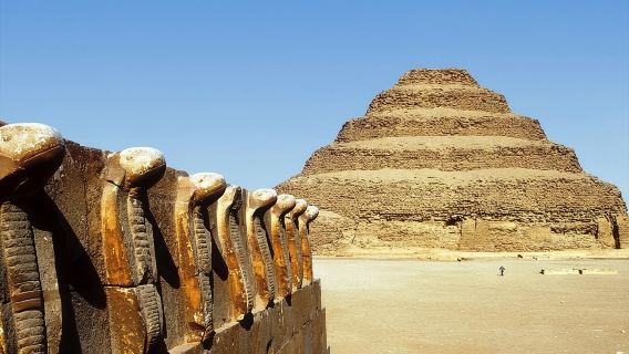 Tur Sehari ke Piramida Giza, Sphinx, Piramida Sakkara, dan Piramida Dahshur