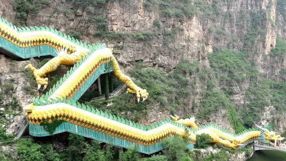 Bootsfahrt durch die Longqingxia-Schlucht und privater Tagesausflug zur unrestaurierten Chinesischen Mauer bei Badaling