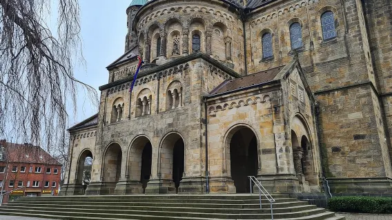 Caza de fantasmas en Rheine: Juego de exploración y tour