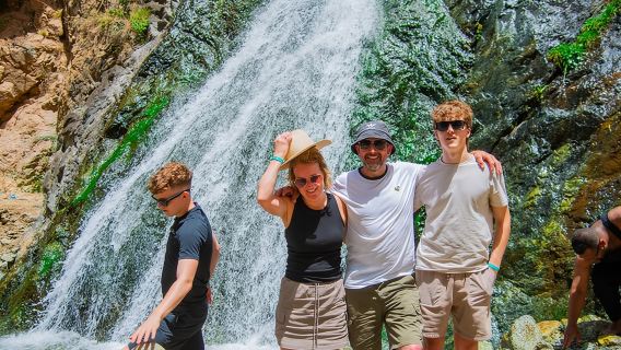 Marrakech : Chutes de l'Ourika, montagnes de l'Atlas, guide et déjeuner inclus