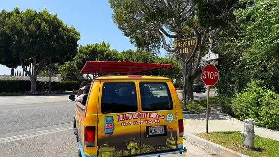 Hollywood and Celebrity Homes Bus Tour