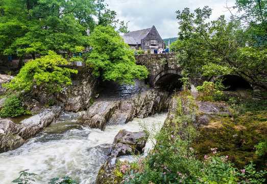 Snowdonia & Chester Day Tour from Manchester Including Admission