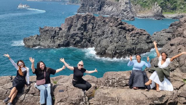 Jeju Island Popular Sightseeing Private Car Charter Tour 5/9hours