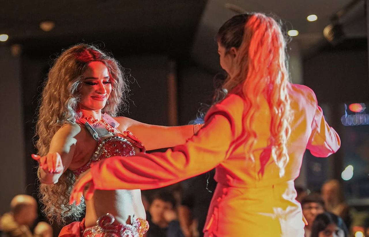 Istanbul: Bosphorus Cruise with Dinner Show