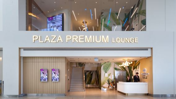 MCO Orlando International Airport: Plaza Premium Lounge