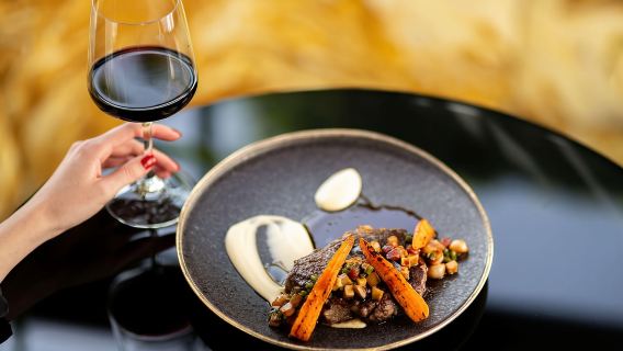 Budapest: Abendessen und Live-Musik mit kostenlosem Glas Champagner