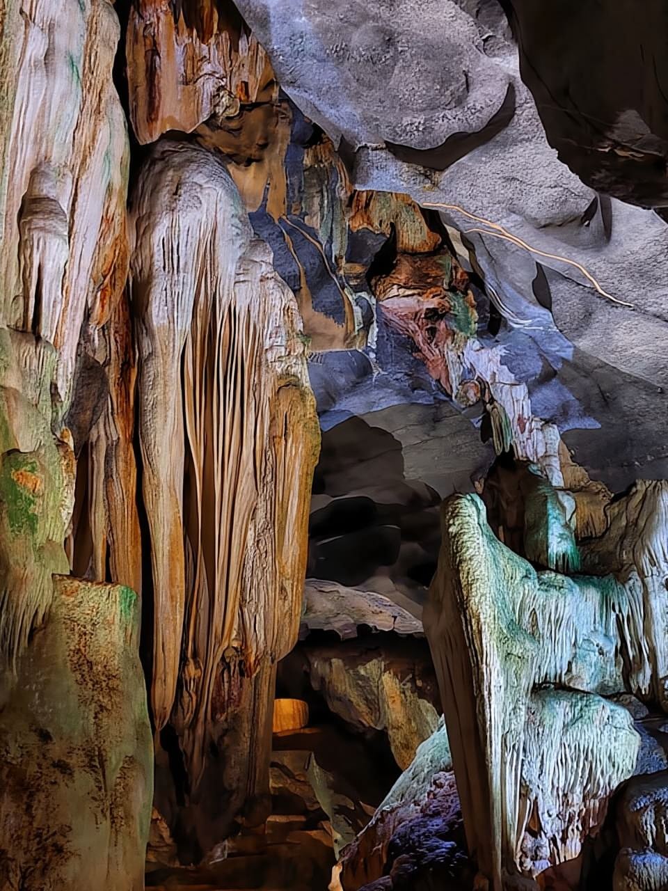 From Hue: 1-Day explore Paradise Cave | Even Day Departure
