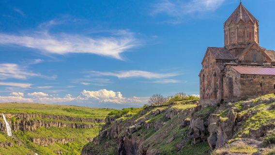 Agaratsun 1-day tour: Khor Virap, Saghmosavank, Chocolate Workshop, Akhtala Monastery