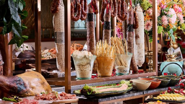 [Solo válido para el 14, 16-21 de febrero] Cena buffet en The Parisian Macao [Buffet Parisien] (Oferta de Año Nuevo)