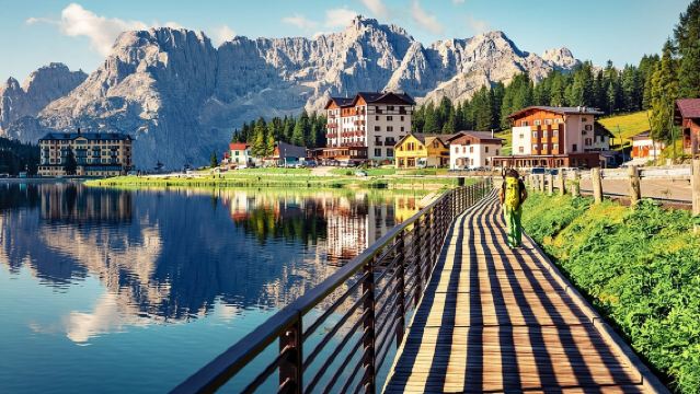 Percutian Berkumpulan Kecil Dolomites & Cortina dari Venice