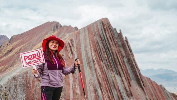 パライプンチュ・レインボーマウンテン | ビュッフェランチ + 朝食