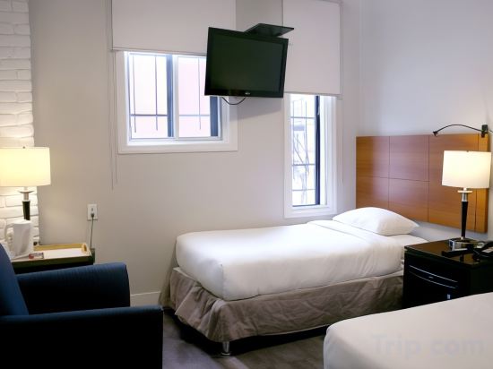 M Montreal - Hostel Room Type - Twin Private