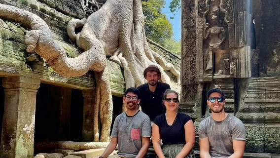 Tour privato di un giorno intero ad Angkor Wat, Ta Prohm, Angkor Thom e Banteay Srie