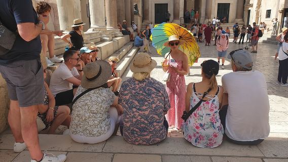 Tham quan đi bộ Split và Cung điện Diocletian