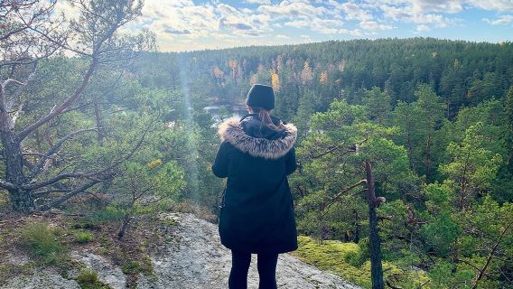 Stockholm: Nature Reserve Hiking Tour with Campfire Lunch