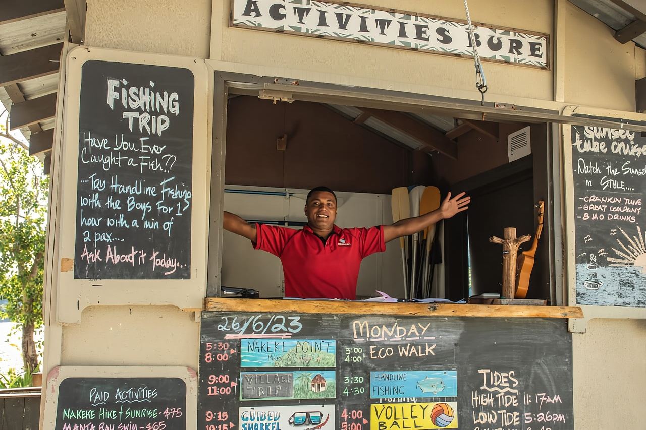 From Denarau: Mantaray Island Day Trip with Lunch