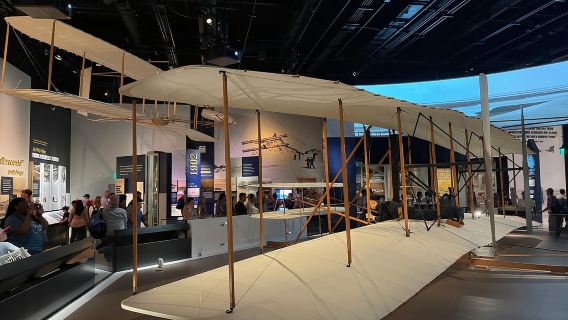 DC: tour a piedi dei punti salienti dello Smithsonian con Air and Space