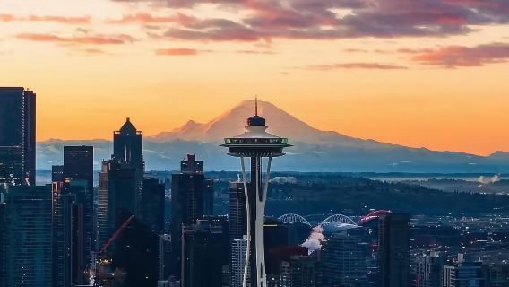 西雅圖市區派克市場+太空針塔+華盛頓大學一日遊【中文司機】