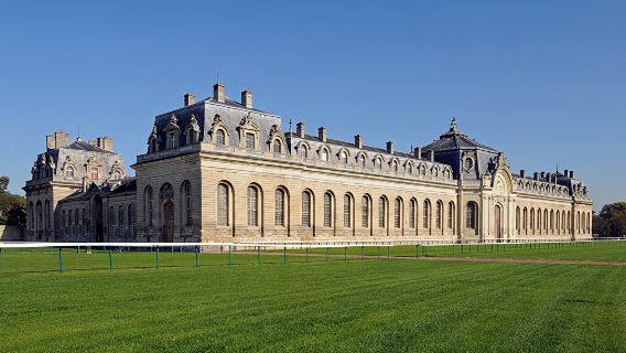 法國巴黎來回梵谷小鎮尚蒂伊城堡桑利斯一日遊中文包車私人導覽