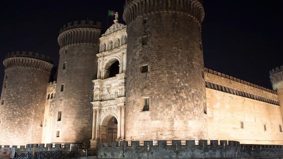 Naples by Night: Food and Wine Walking Tour with Local Guide