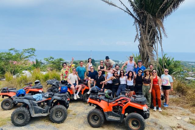 Visite guidée privée en quad dans la jungle de Roatan