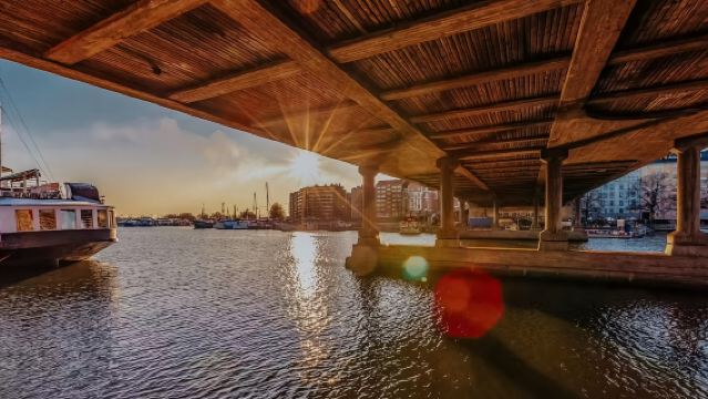 芬蘭努克西奧公園+康皮禮拜堂+芬蘭地亞大廈一日遊【中文司機】