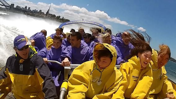 30-Minute Sydney Harbour Jet Boat Ride on Thunder Twist